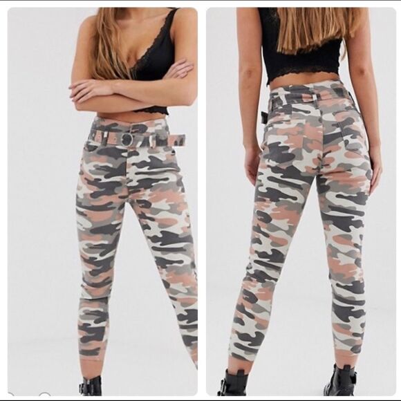 NWT BERSHKA Camo Print Skinny High Waist Jeans SIZE 4 - Picture 1 of 16